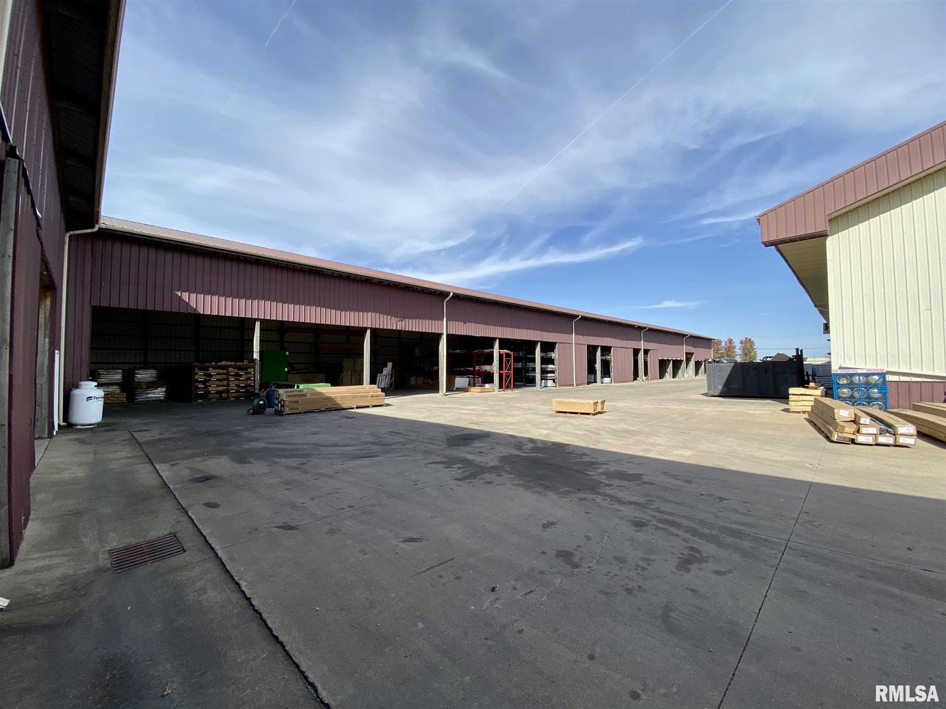 240 Bower Rd, Macomb, IL 61455